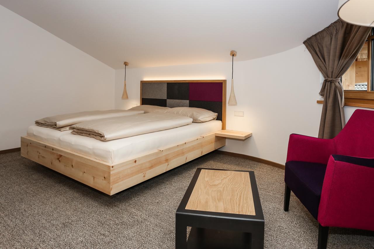 Hotel Gasthof Hoellriegl Sarentino Oda fotoğraf