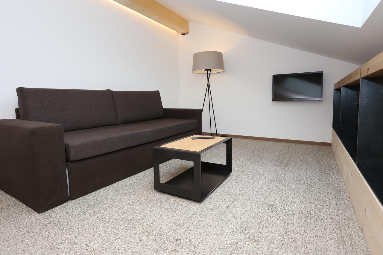 Hotel Gasthof Hoellriegl Sarentino Oda fotoğraf