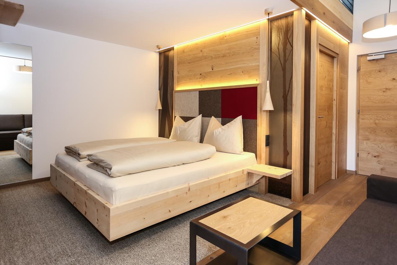 Hotel Gasthof Hoellriegl Sarentino Oda fotoğraf