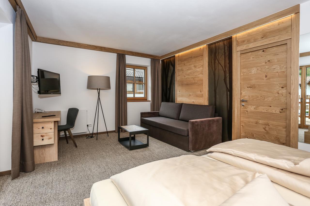Hotel Gasthof Hoellriegl Sarentino Oda fotoğraf