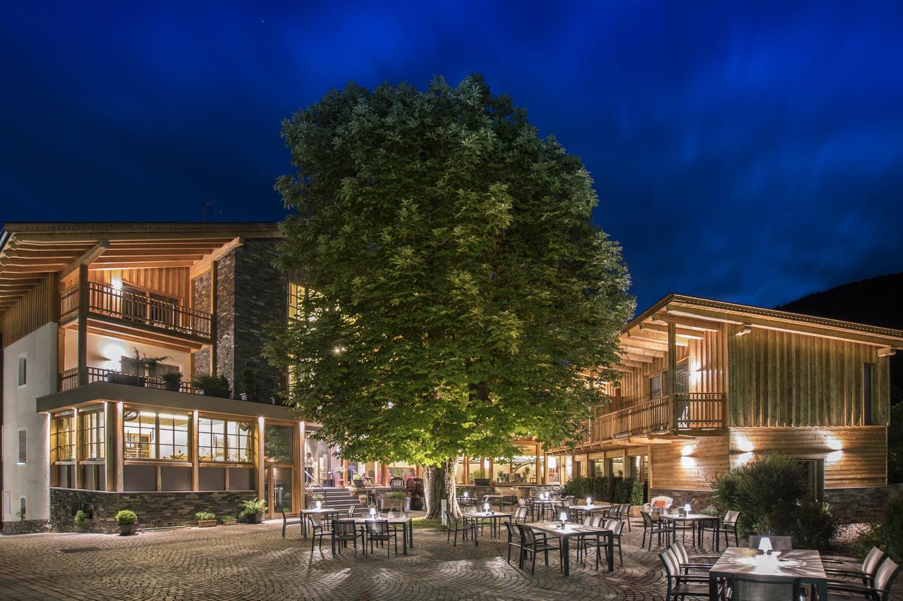 Hotel Gasthof Hoellriegl Sarentino Dış mekan fotoğraf
