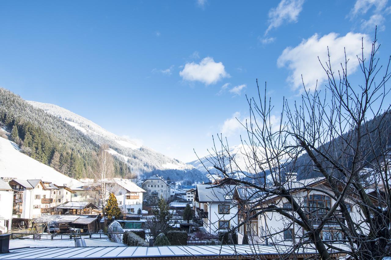 Hotel Gasthof Hoellriegl Sarentino Dış mekan fotoğraf